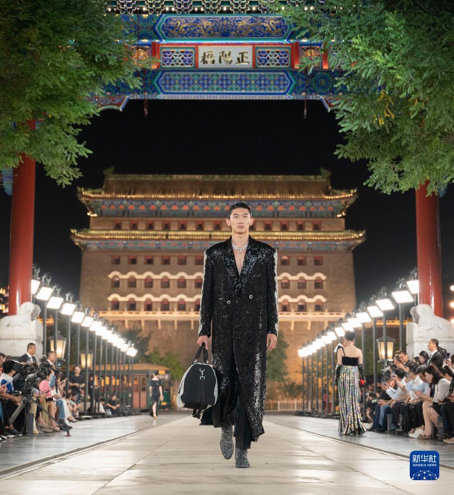 大红鹰平台登录